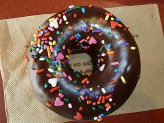 doughnut-380212_1280.jpg